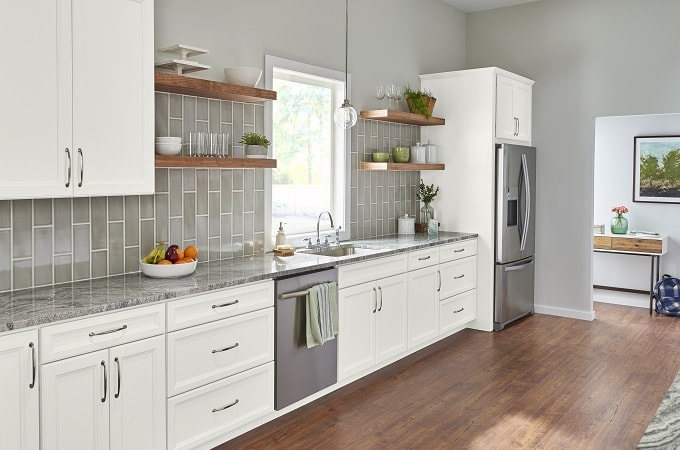 https://columbuscabinetscity.com/wp-content/uploads/2021/02/European-craft-Kitchen-cabinets.png