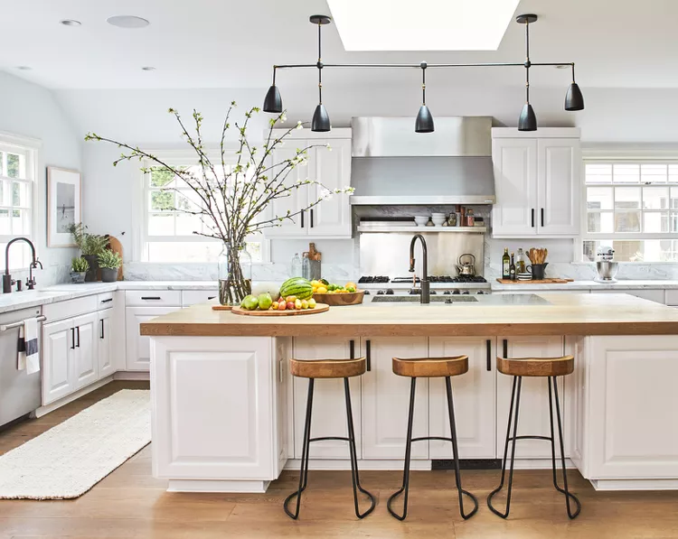 Stunning White Kitchen Cabinets in Columbus, Ohio